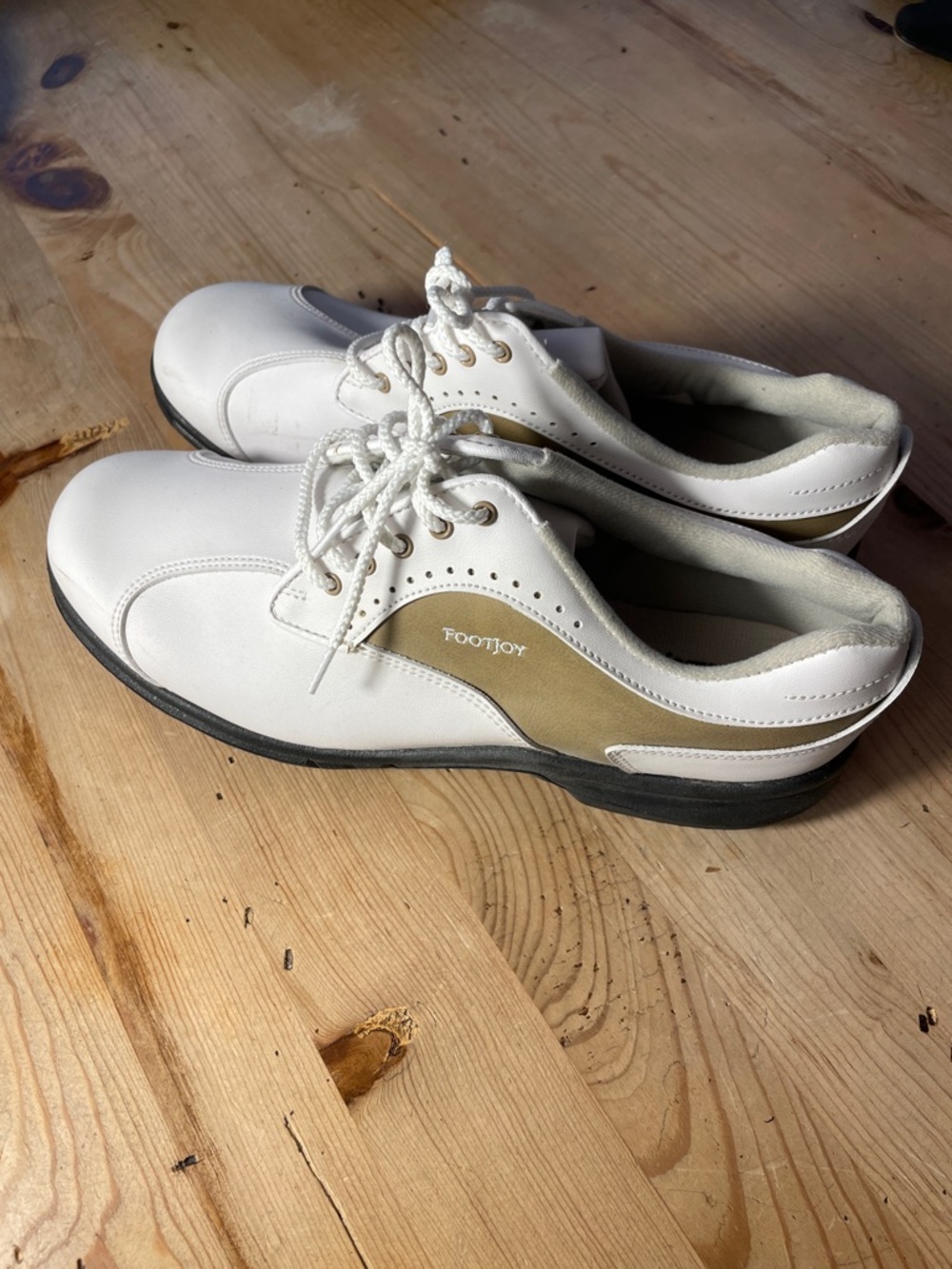 FootJoy GreenJoy Men’s White Golf Shoe with Soft Cleats NWOB 9.5